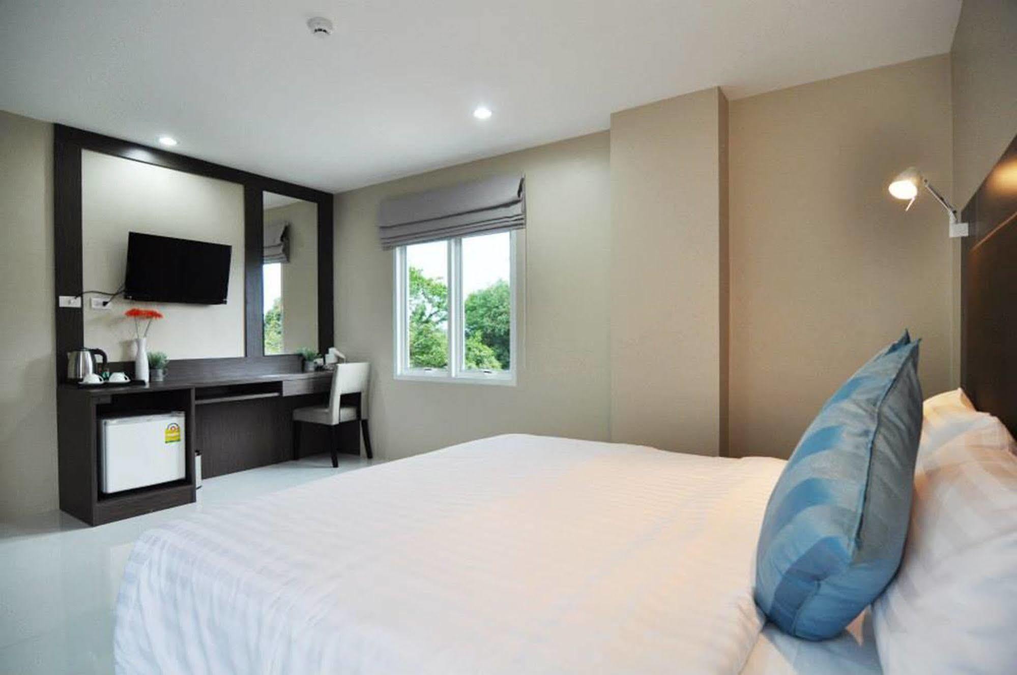 Khao Rang Place Phuket Eksteriør bilde