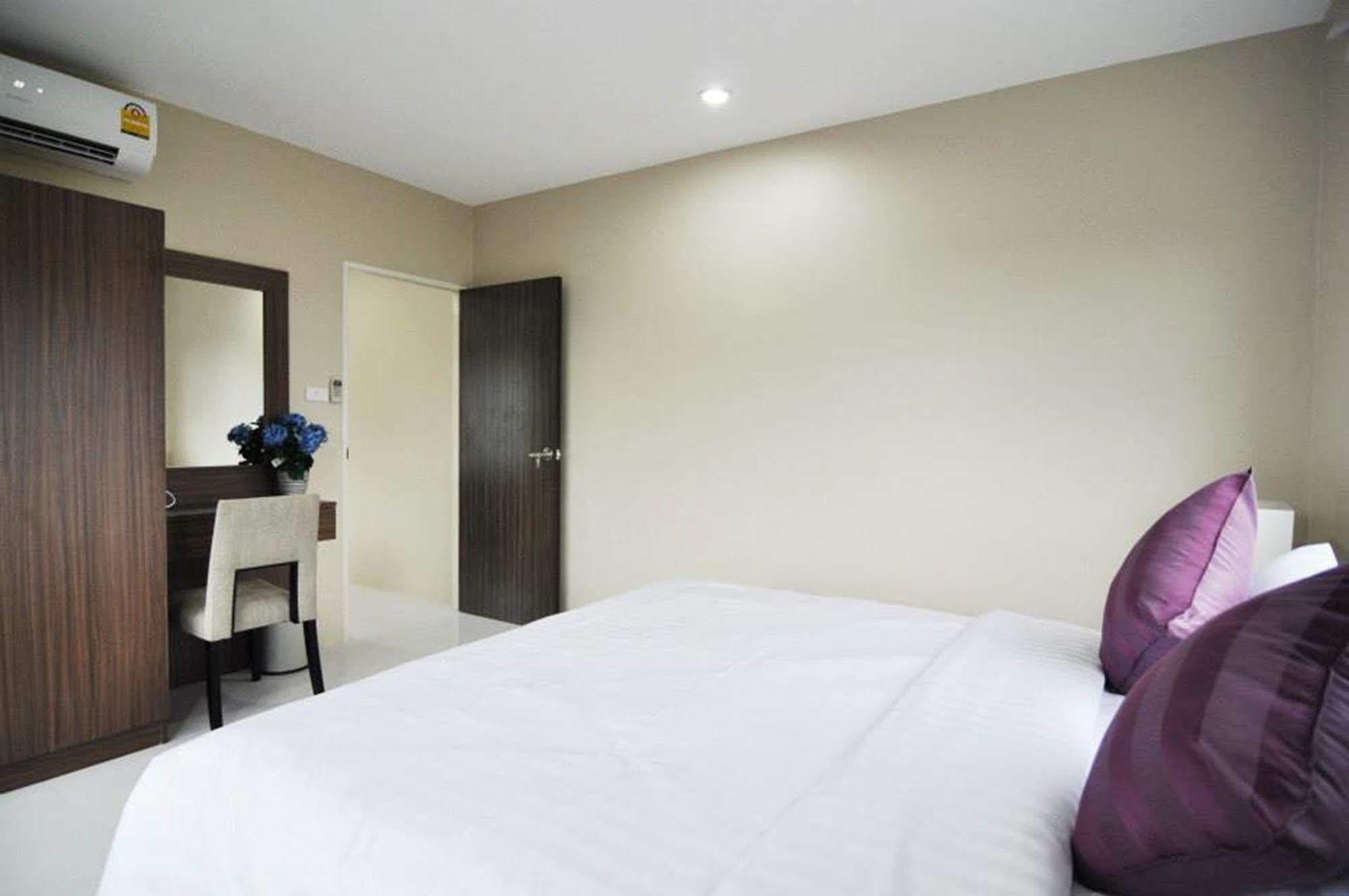 Khao Rang Place Phuket Eksteriør bilde